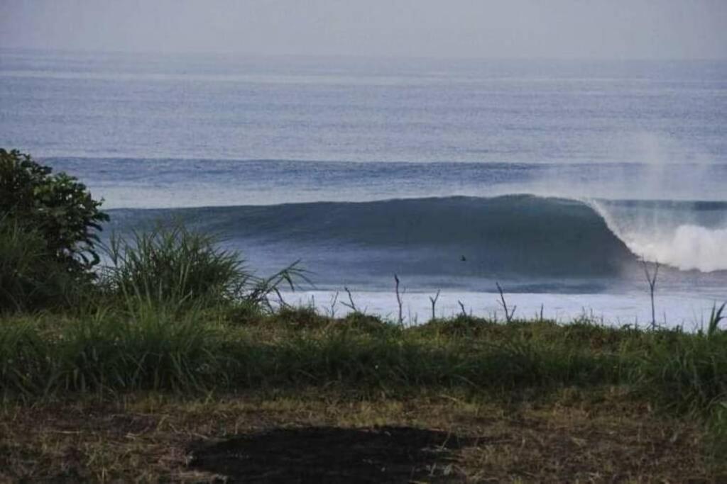 Klotok Surf Shack Villa Klungkung Bagian luar foto